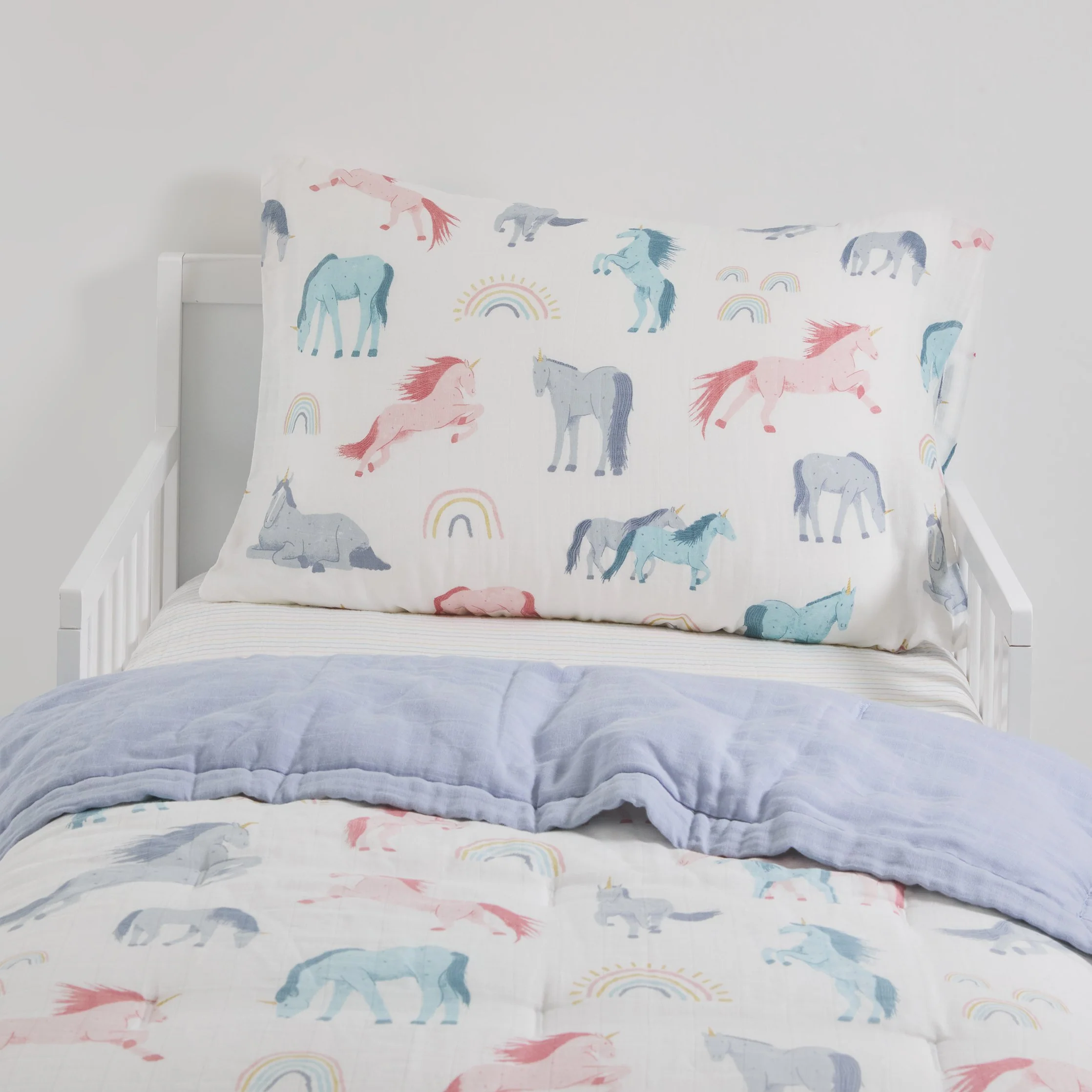 Cotton Muslin Toddler Bedding 3 Piece Set - Unicorns - Image 2