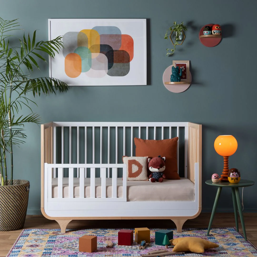 Jolly 3-in-1 Convertible Crib - Image 4