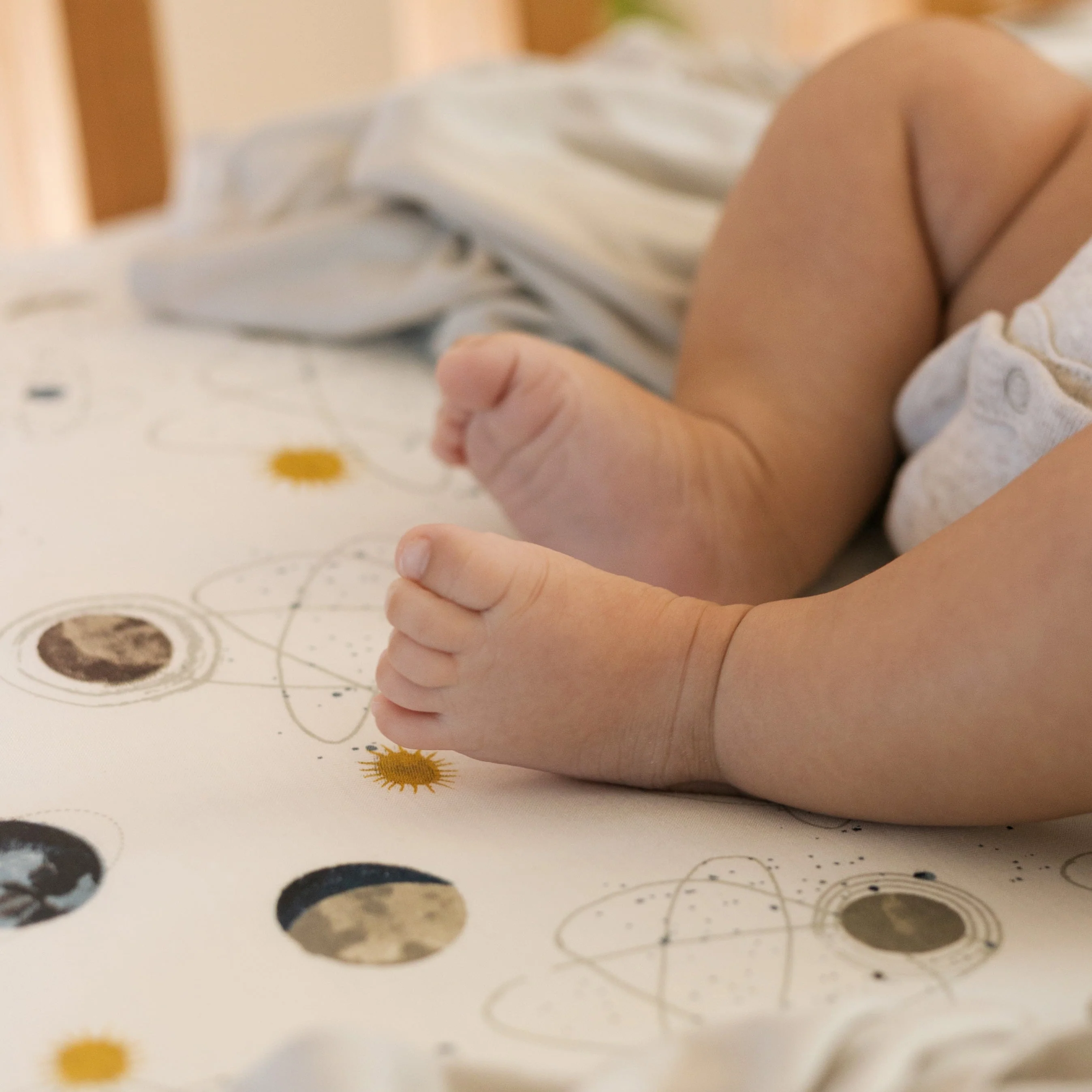 Stretch Knit Crib Sheet - Planets - Image 5