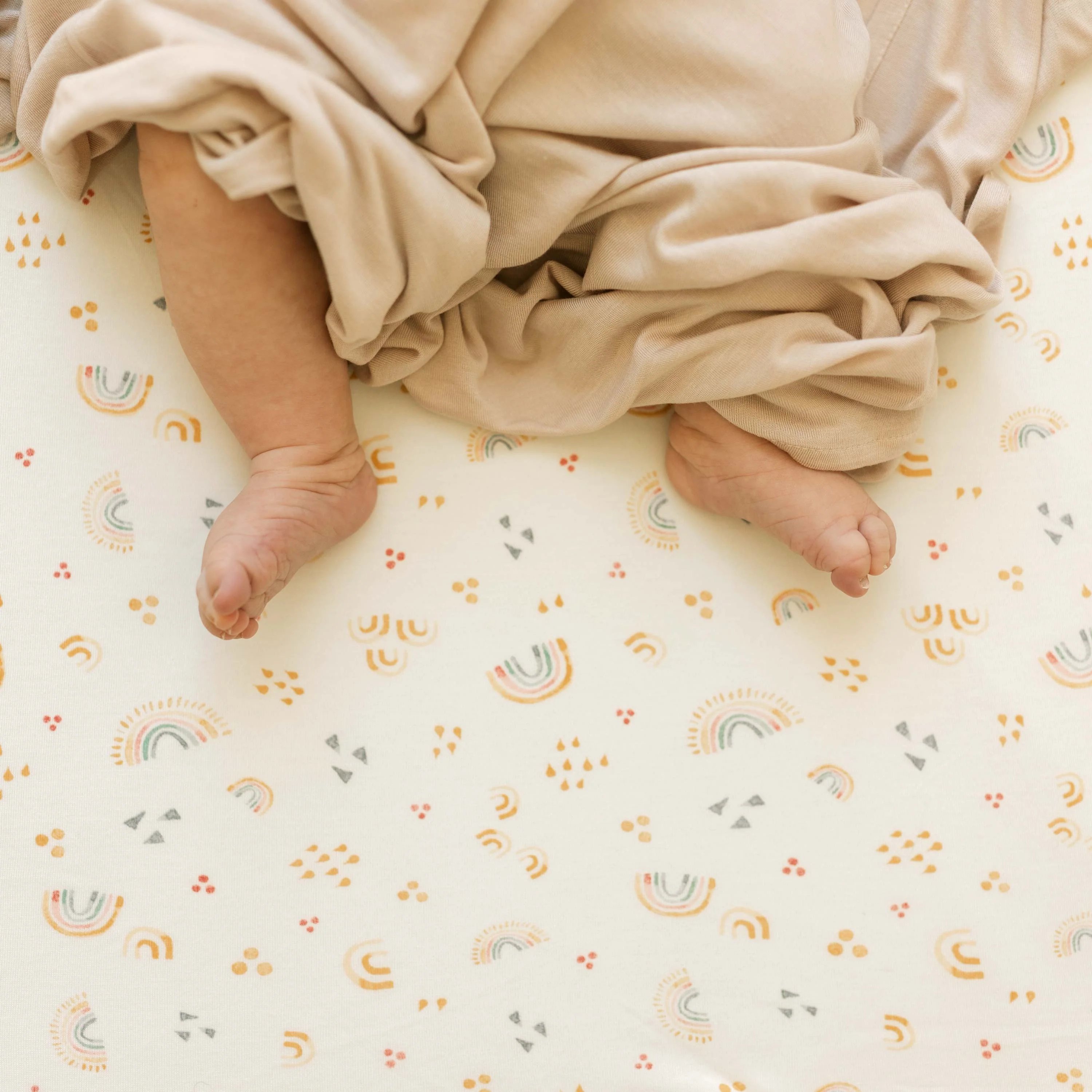 Stretch Knit Crib Sheet - Rainbows - Image 5