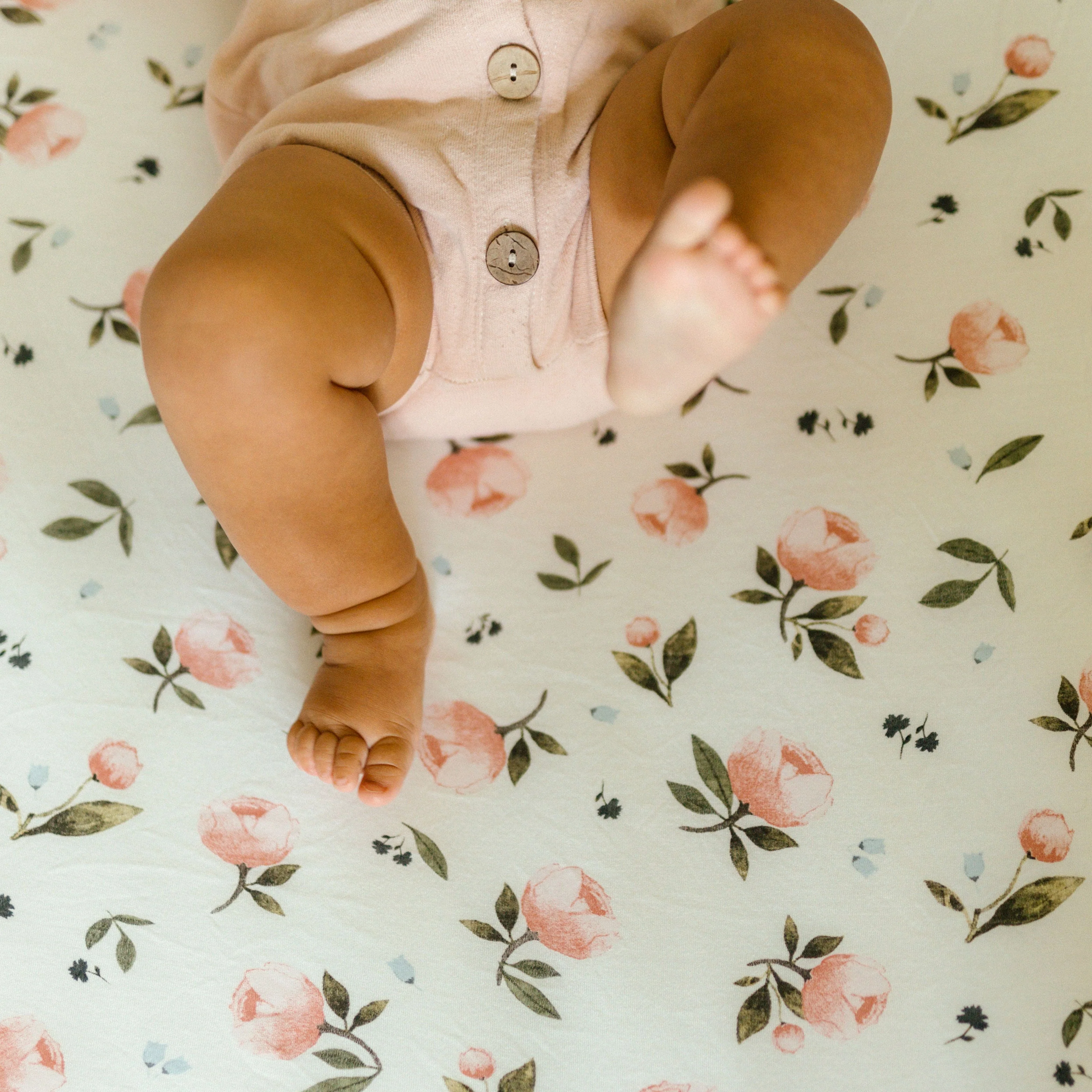 Stretch Knit Crib Sheet - Watercolor Rose - Image 4